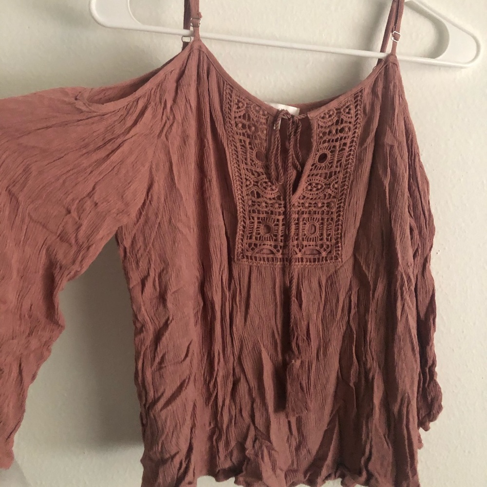 🤩4/$20🤩Mauve Off the Shoulder Top